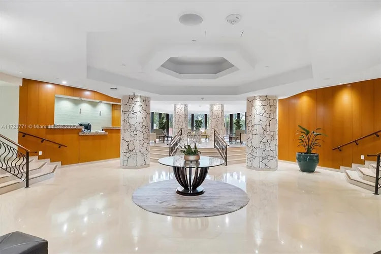 Towers of Key Biscayne #C906 image #26