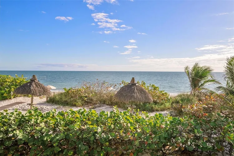 Towers of Key Biscayne #C906 image #30