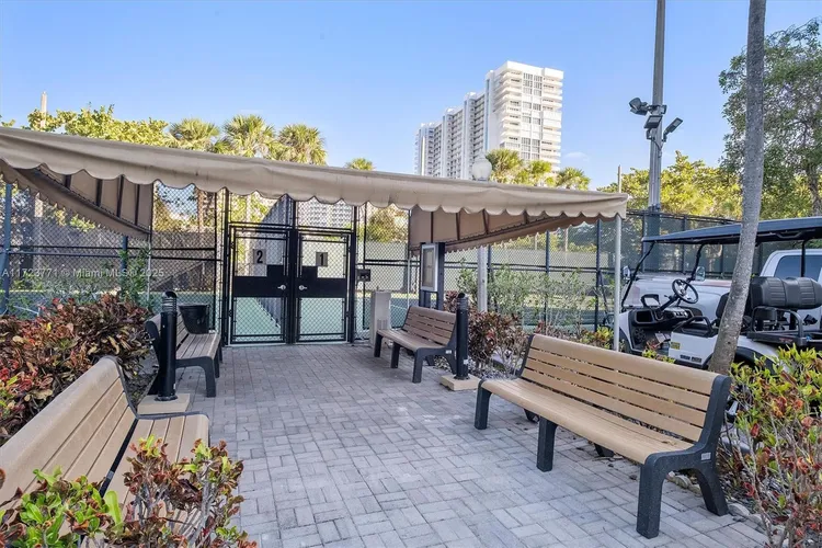 Towers of Key Biscayne #C906 image #38