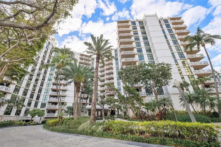 Towers of Key Biscayne #C906 image #45