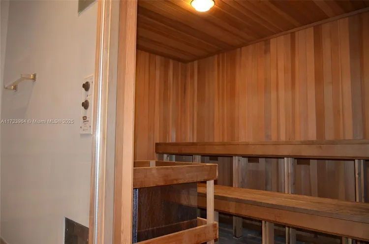 Solaris at Brickell #2306 image #17