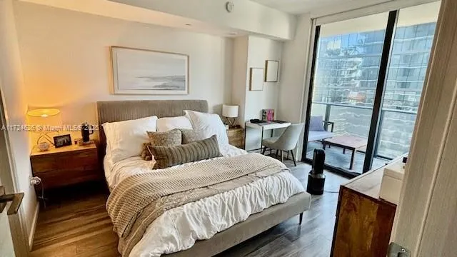 SLS Lux Brickell #4706 image #10