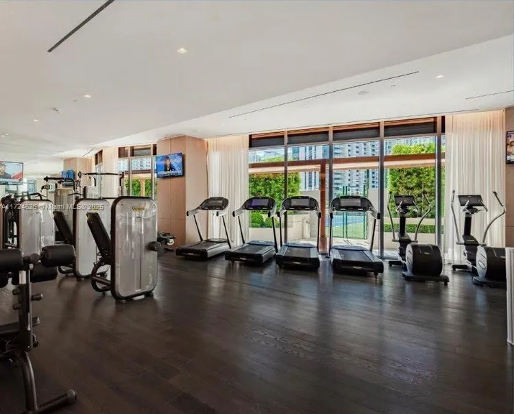 SLS Lux Brickell #4706 image #23