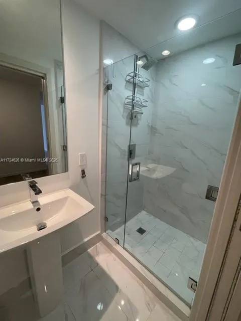 SLS Lux Brickell #4706 image #9