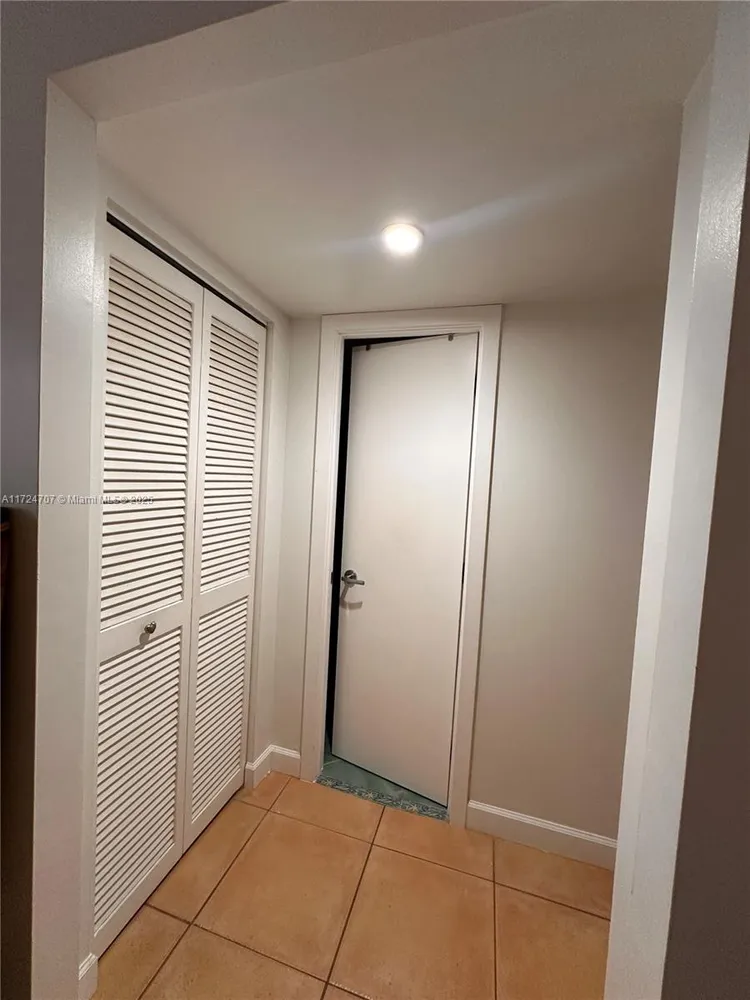 Plaza Towers North #803 image #11