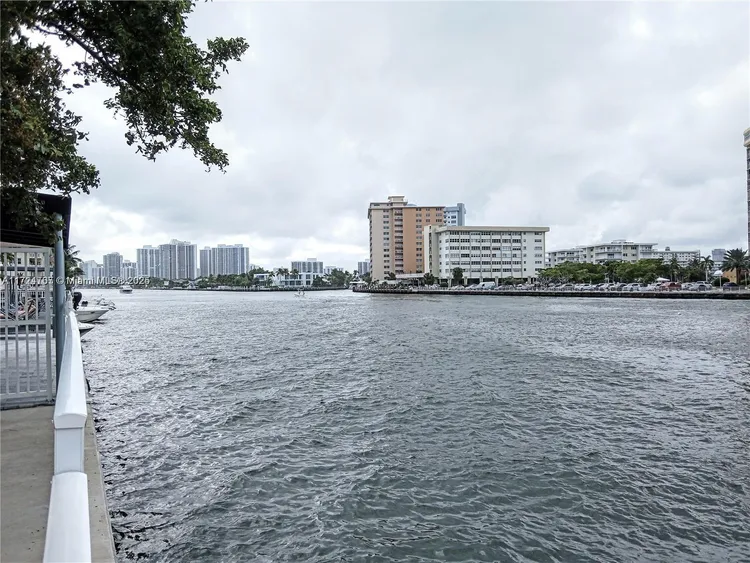 Plaza Towers North #803 image #21