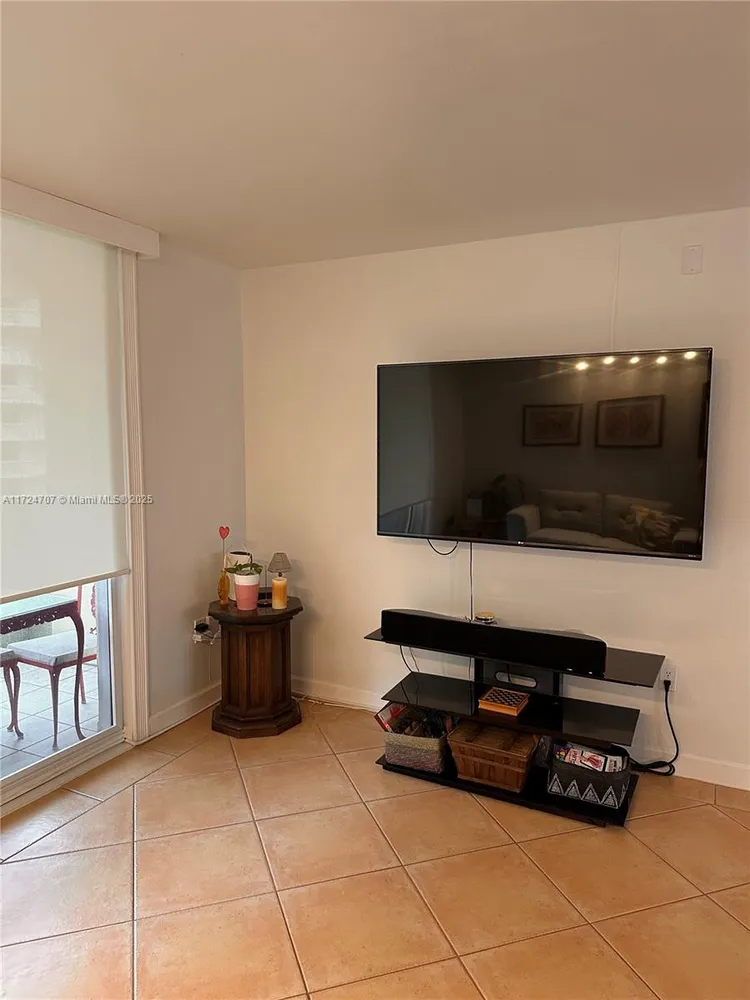 Plaza Towers North #803 image #6