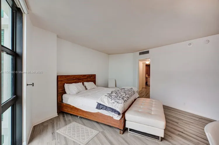 Towers of Key Biscayne #C804 image #19