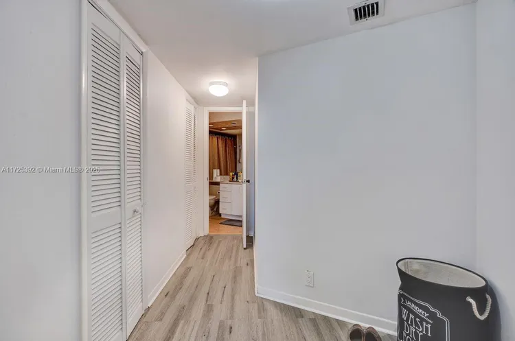 Towers of Key Biscayne #C804 image #24