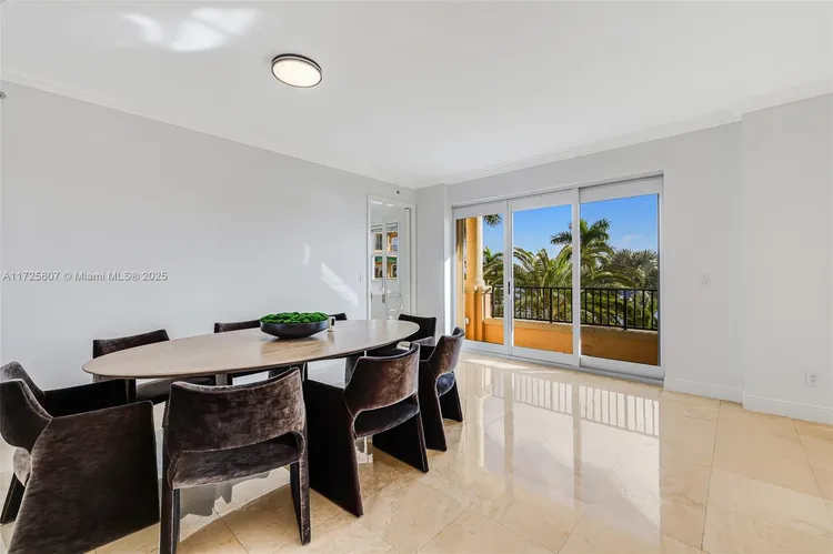Padua Condo Deering Bay #222 image #14