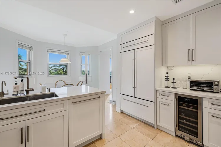 Padua Condo Deering Bay #222 image #17