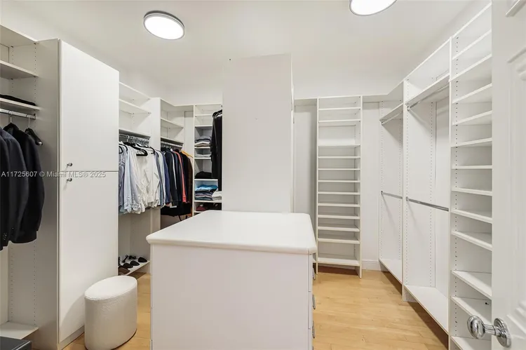 Padua Condo Deering Bay #222 image #21