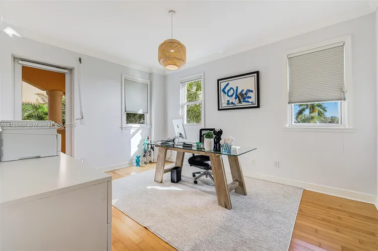 Padua Condo Deering Bay #222 image #25