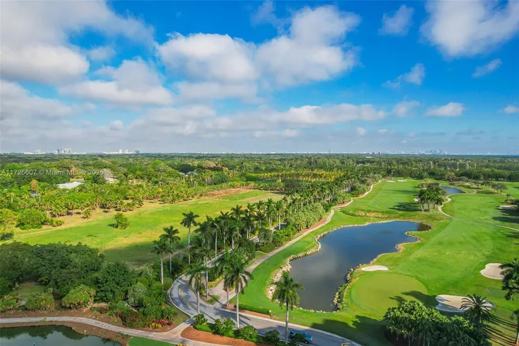 Padua Condo Deering Bay #222 image #6