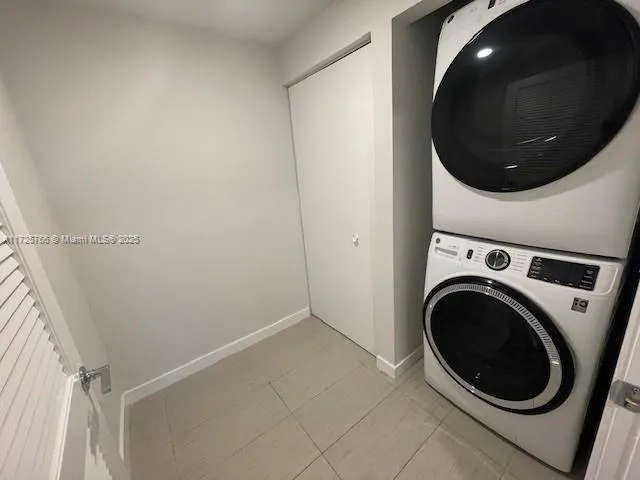 Brickell View Terrace #2109 image #24