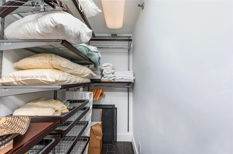 Vendome Place #1003 image #12