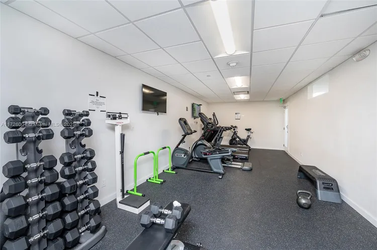 Vendome Place #1003 image #28