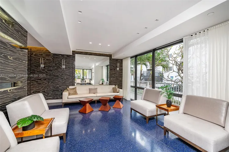 Vendome Place #1003 image #32