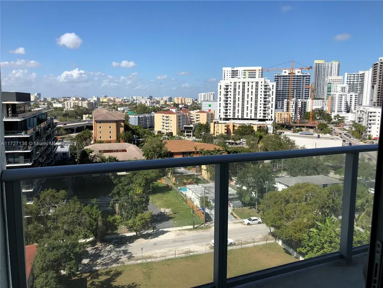 Le Parc at Brickell #1006 image #8