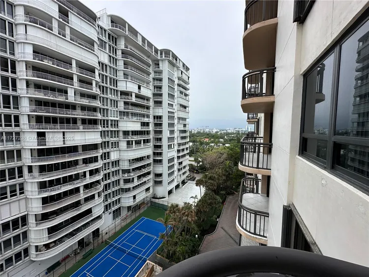 The Tiffany #904 image #15