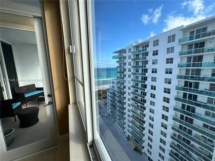 Carriage Club North #1509 image #10