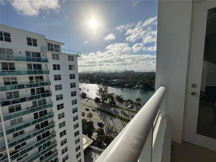 Carriage Club North #1509 image #16