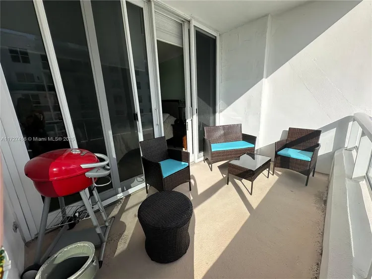 Carriage Club North #1509 image #17