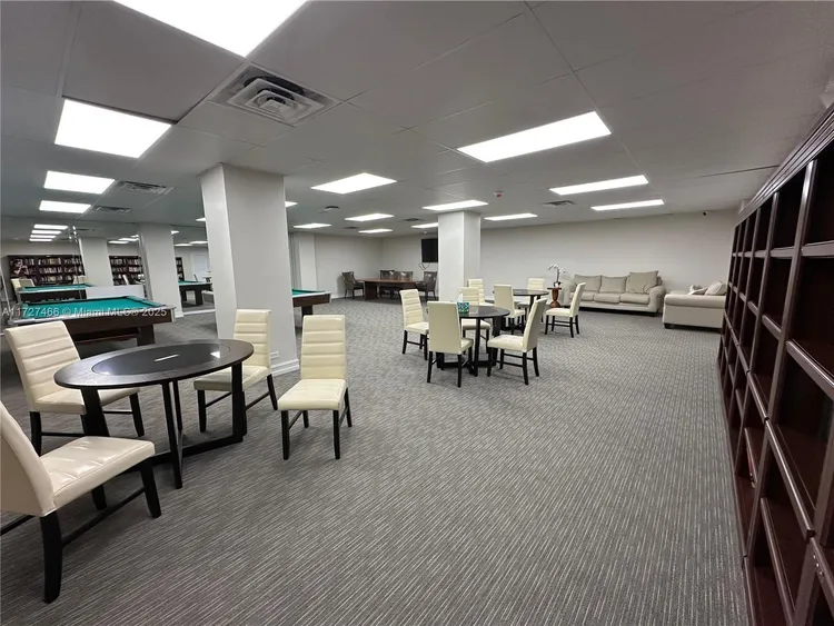 Carriage Club North #1509 image #21