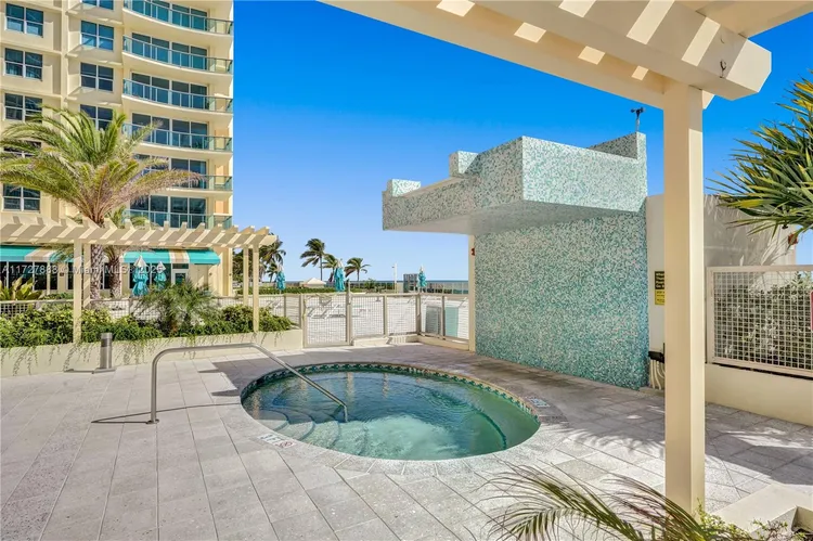 The Wave Condominium #923 image #40
