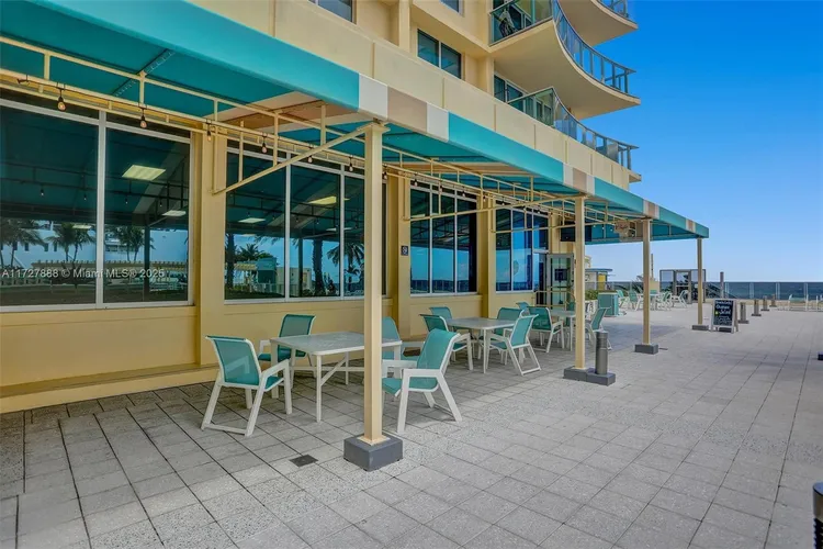 The Wave Condominium #923 image #42