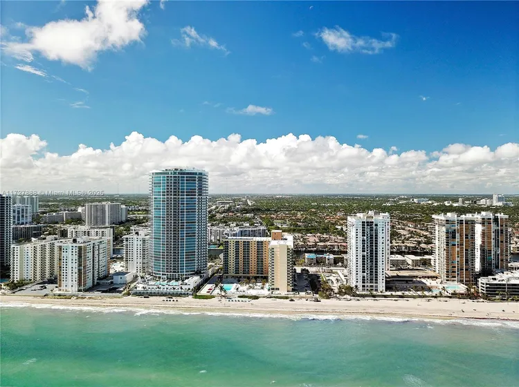 The Wave Condominium #923 image #78