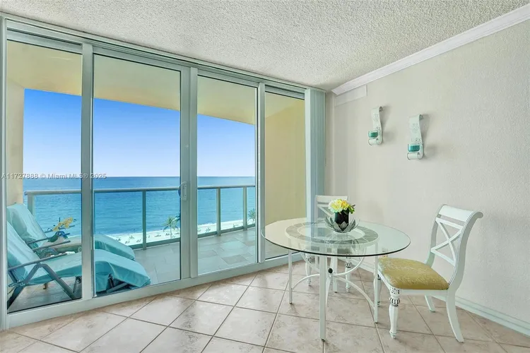 The Wave Condominium #923 image #7