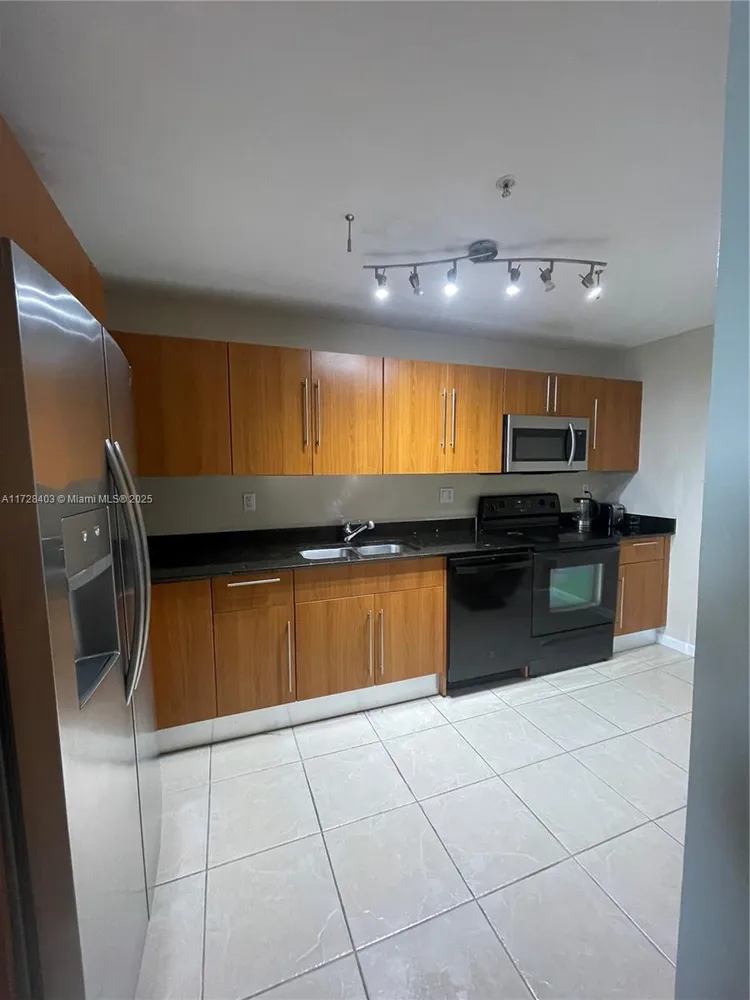 The Residences On Hollywood Beach #1435 image #16