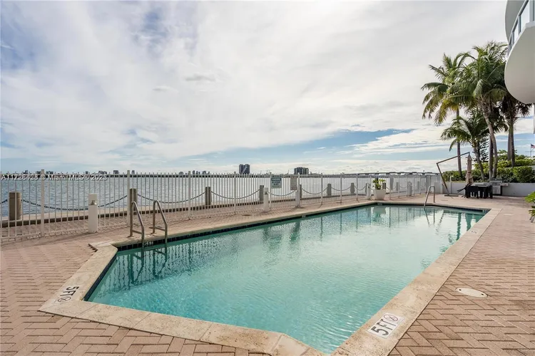 New Wave Condo #17C image #16