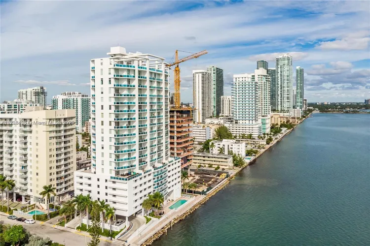 New Wave Condo #17C image #18