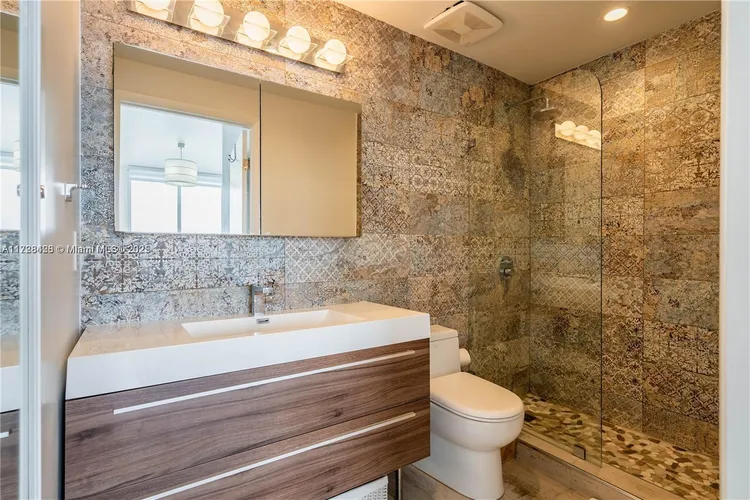 New Wave Condo #17C image #9