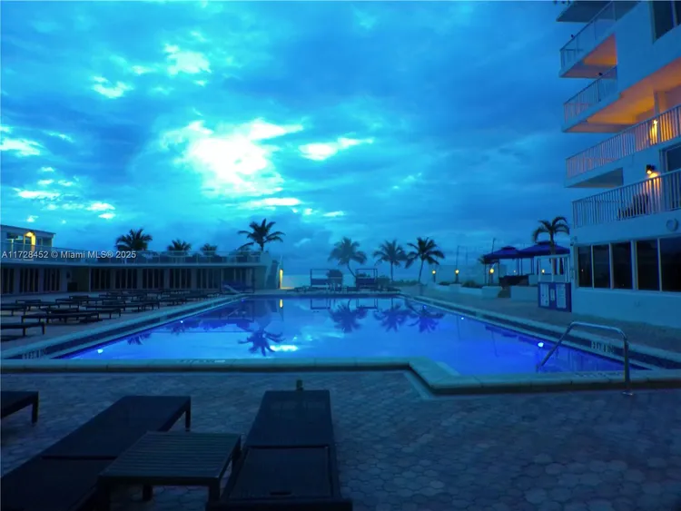 Carriage House #130 image #25