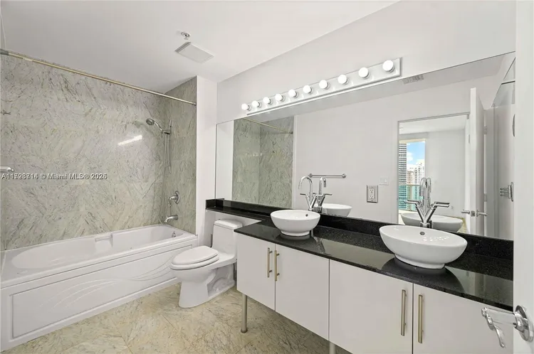 Brickell on the River North #4014 image #13