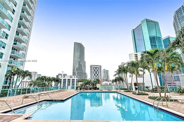 Brickell on the River North #4014 image #33