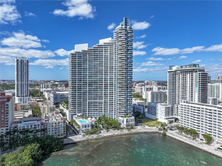 Paramount Bay #1110 image #28
