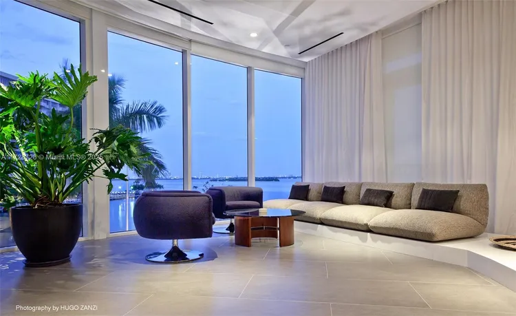 Paramount Bay #1110 image #56