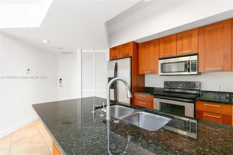 One Village Place #513 image #10