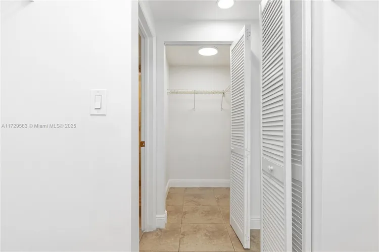 One Village Place #513 image #13