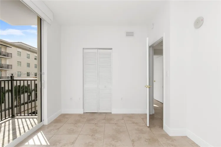 One Village Place #513 image #21