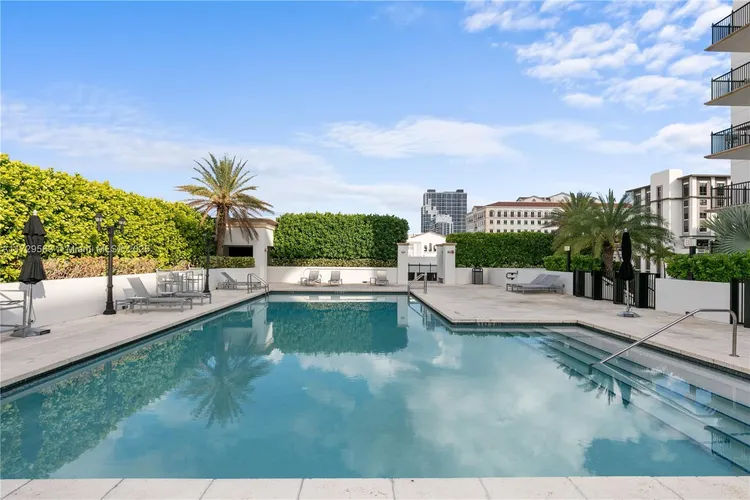 One Village Place #513 image #37