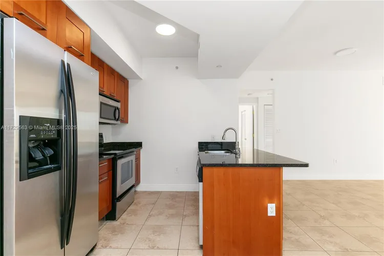 One Village Place #513 image #9