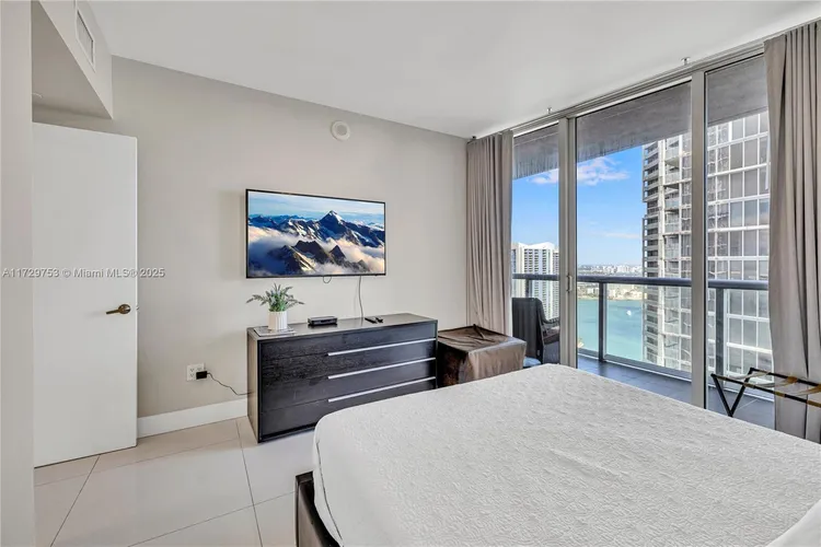 Icon Brickell III (W Miami) #3702 image #19