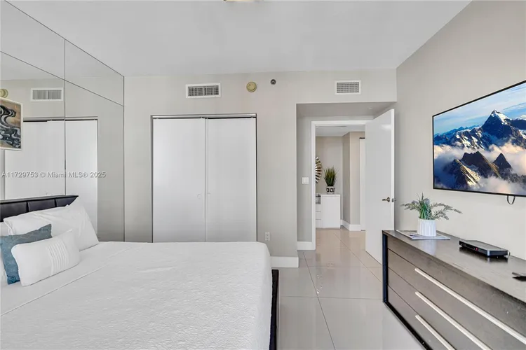 Icon Brickell III (W Miami) #3702 image #25