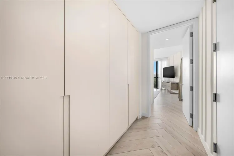 W South Beach #1128 image #13