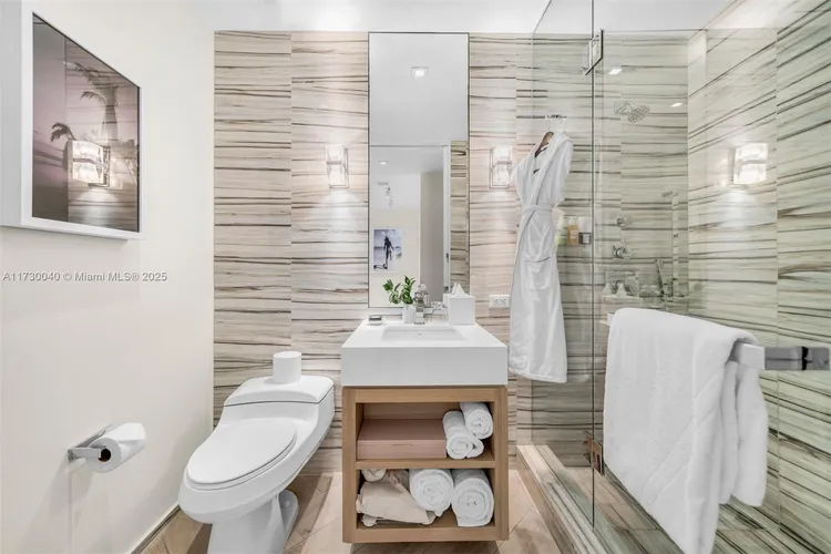 W South Beach #1128 image #21